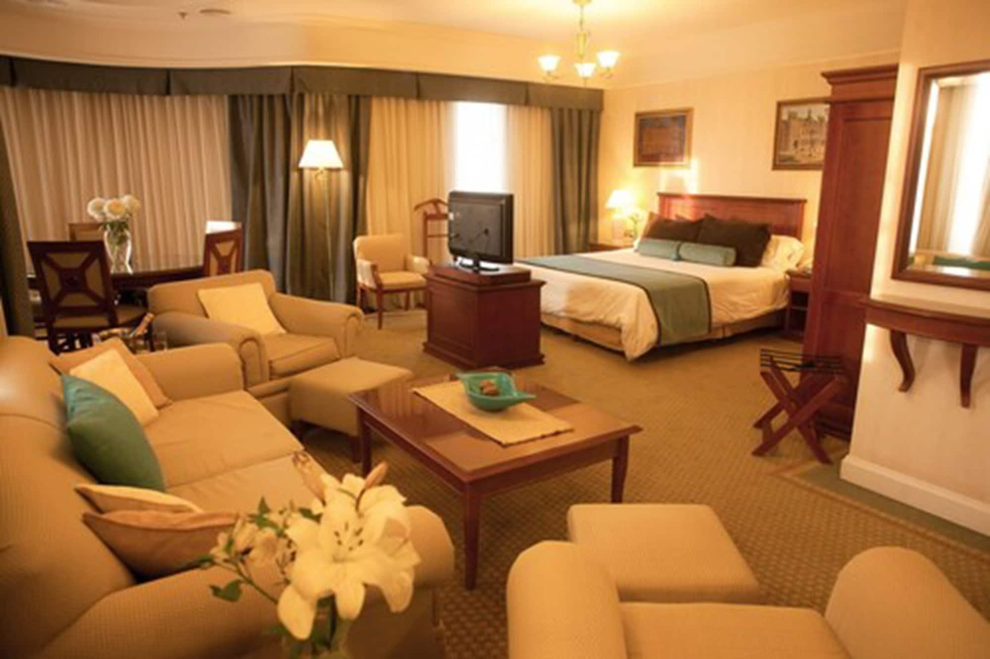 Epic Hotel Villa Mercedes Εξωτερικό φωτογραφία